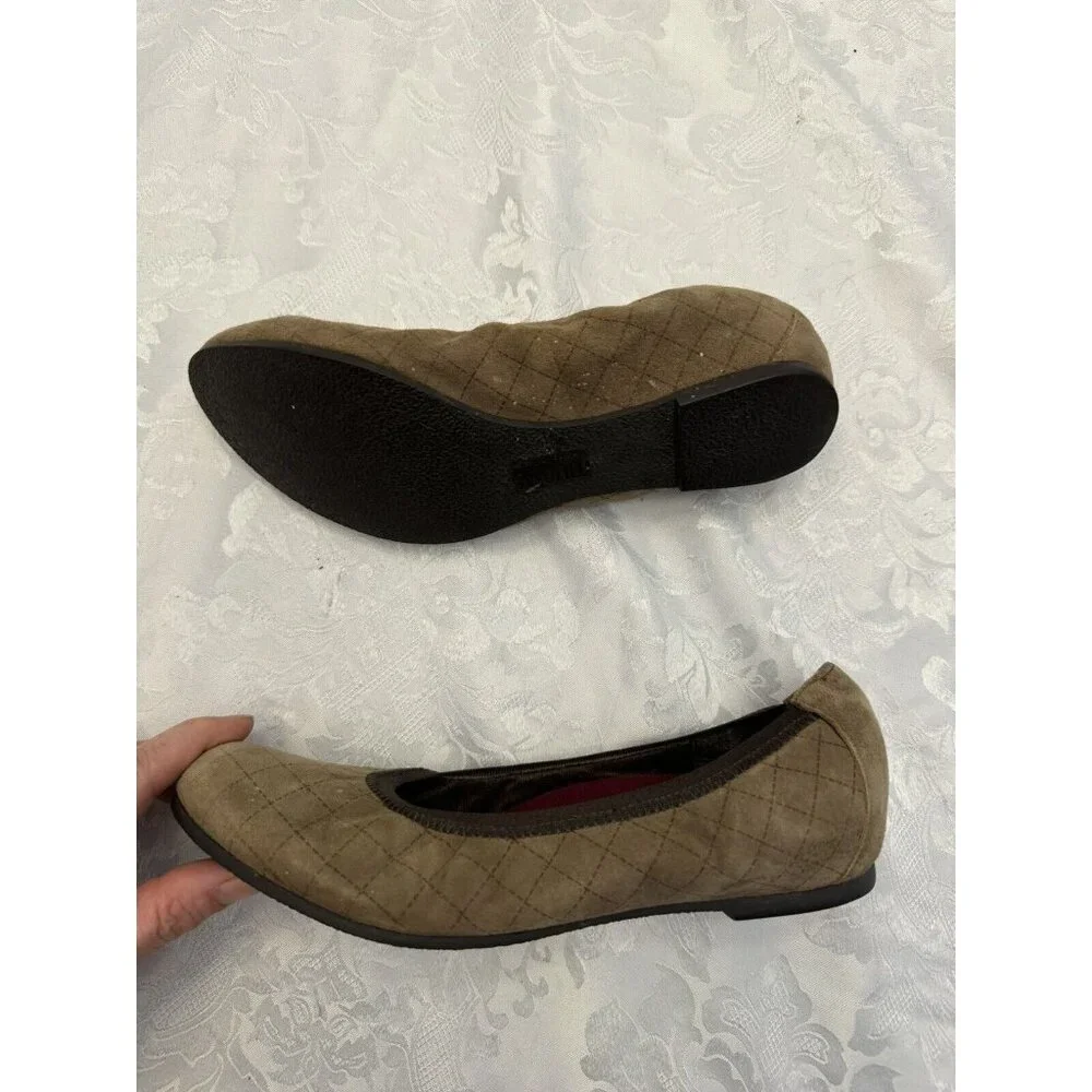 Munro Size 9M Brown Quilted Ballet Flats‎ Comfort Shoes